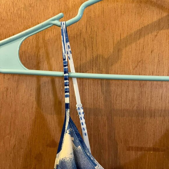 🐻Size XS - Old Navy - Lovely Blue and White Sleeveless Maxi Dress - Picture 3 of 5